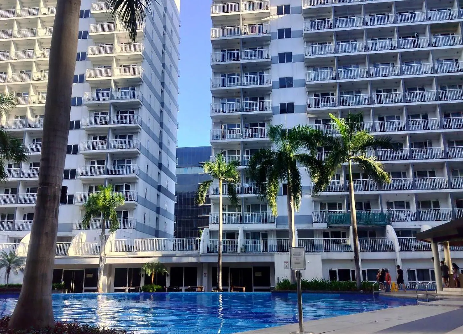 Shell Residence Moa - Dad'S Μανίλα